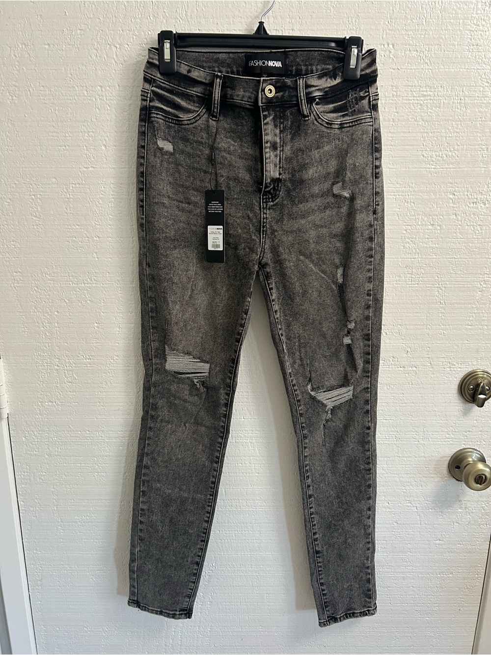 Fashion Nova Black-Grey Distressed Skinny Jeans
